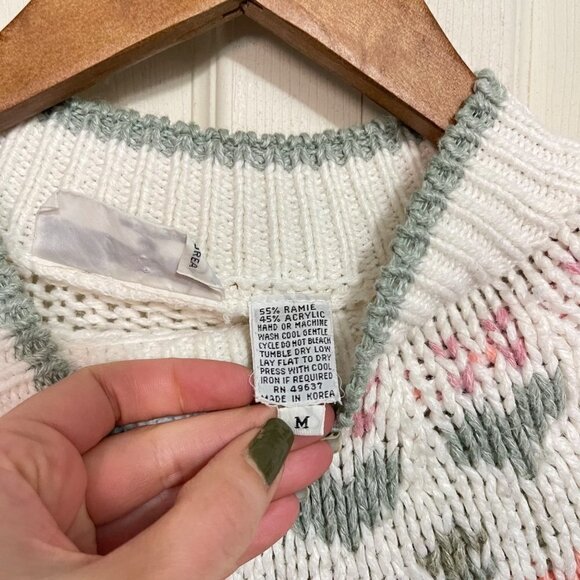 Vintage Womens White Mock Neck Cable Fisherman Knit Bobble Hearts Sweater Medium - Picture 3 of 9